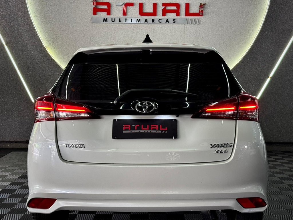 Toyota Yaris Hatch Branco