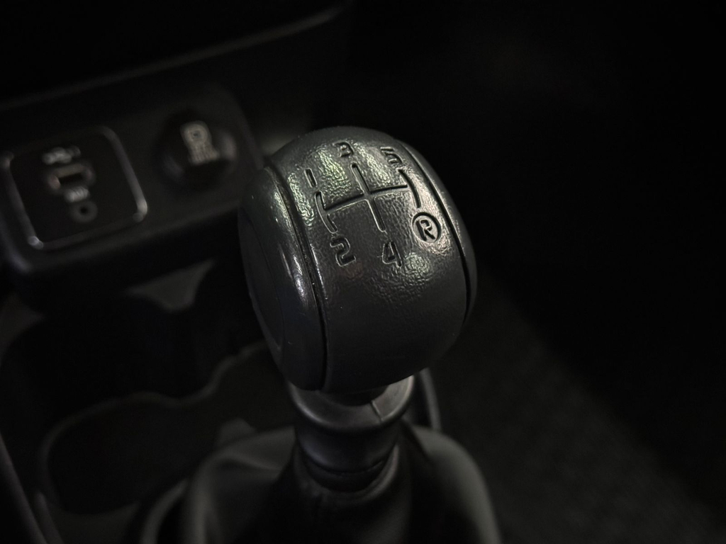Fiat Mobi Preto