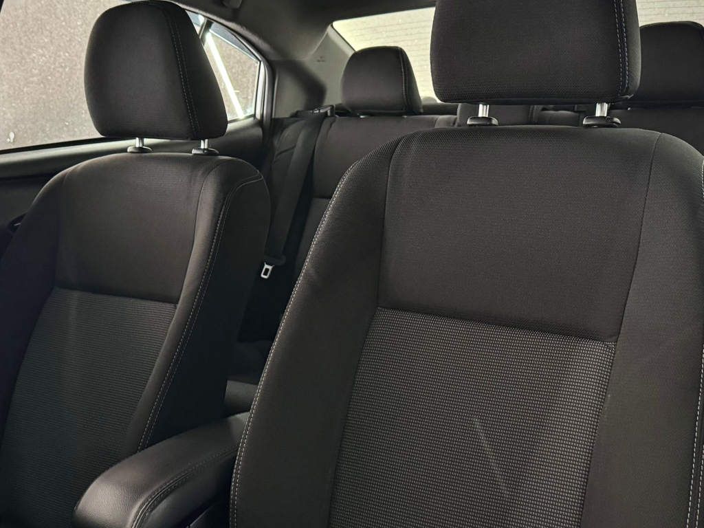 Toyota Yaris Sedan Branco