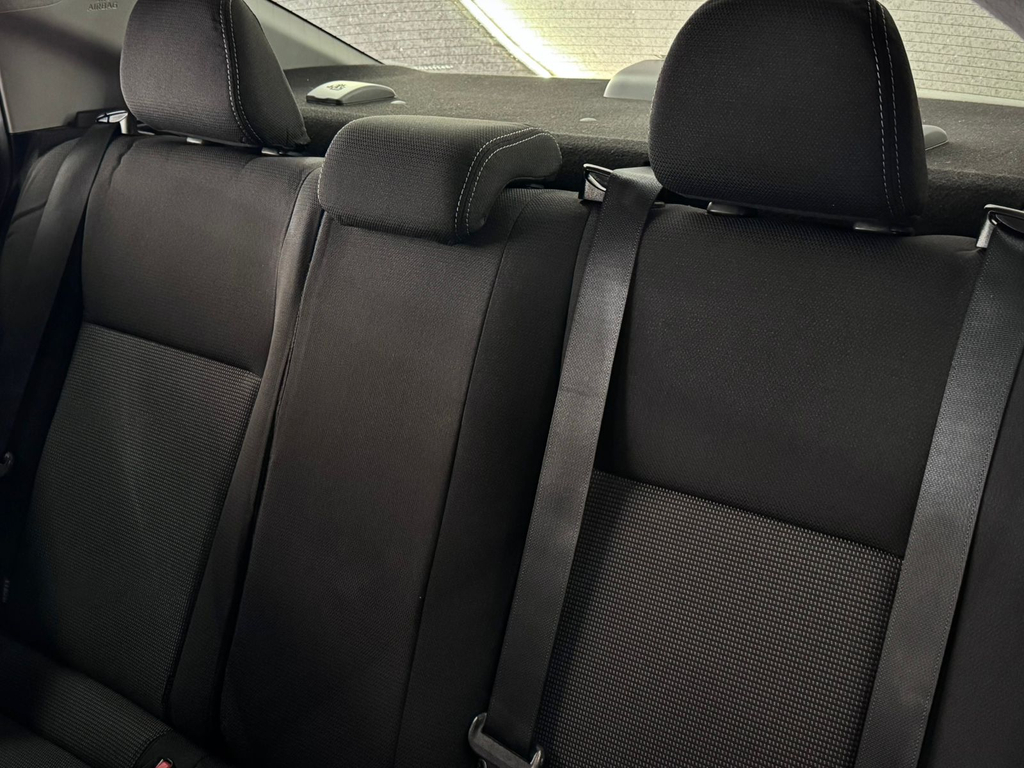 Toyota Yaris Sedan Branco