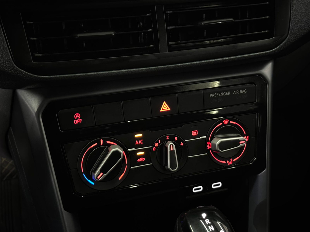 Volkswagen T-Cross Cinza