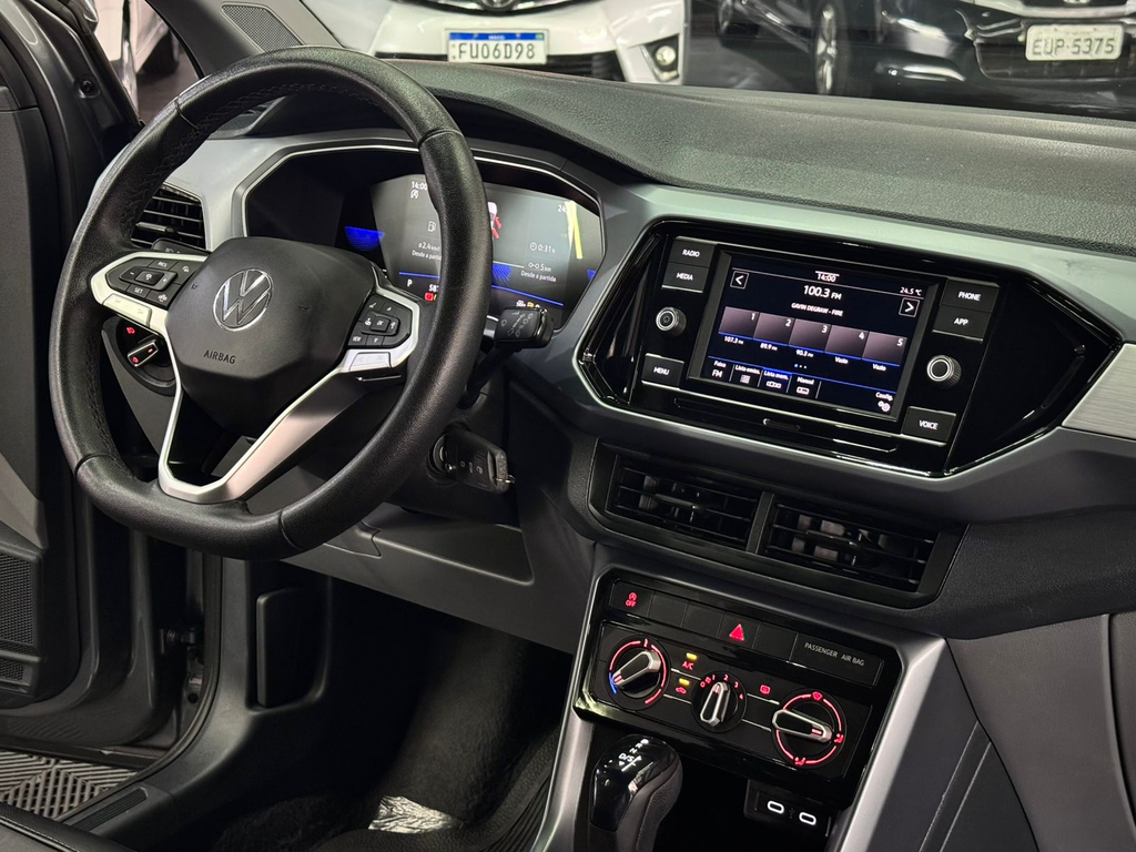 Volkswagen T-Cross Cinza