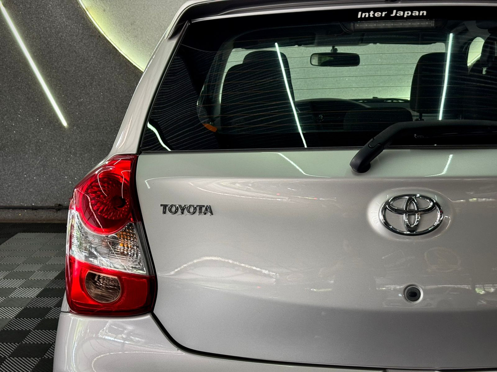 Toyota ETIOS Prata