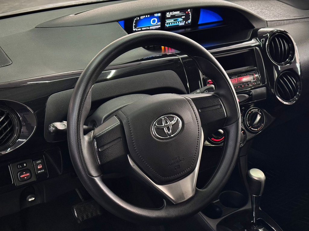 Toyota ETIOS Prata