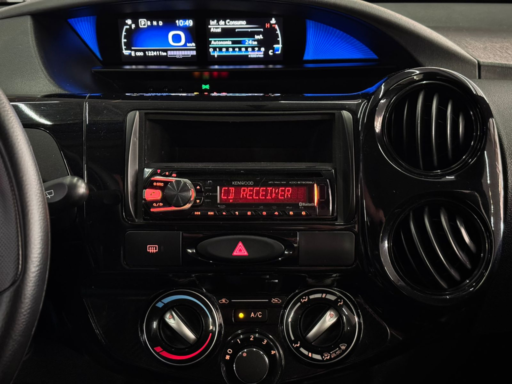 Toyota ETIOS Prata