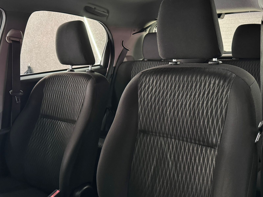 Toyota ETIOS Prata