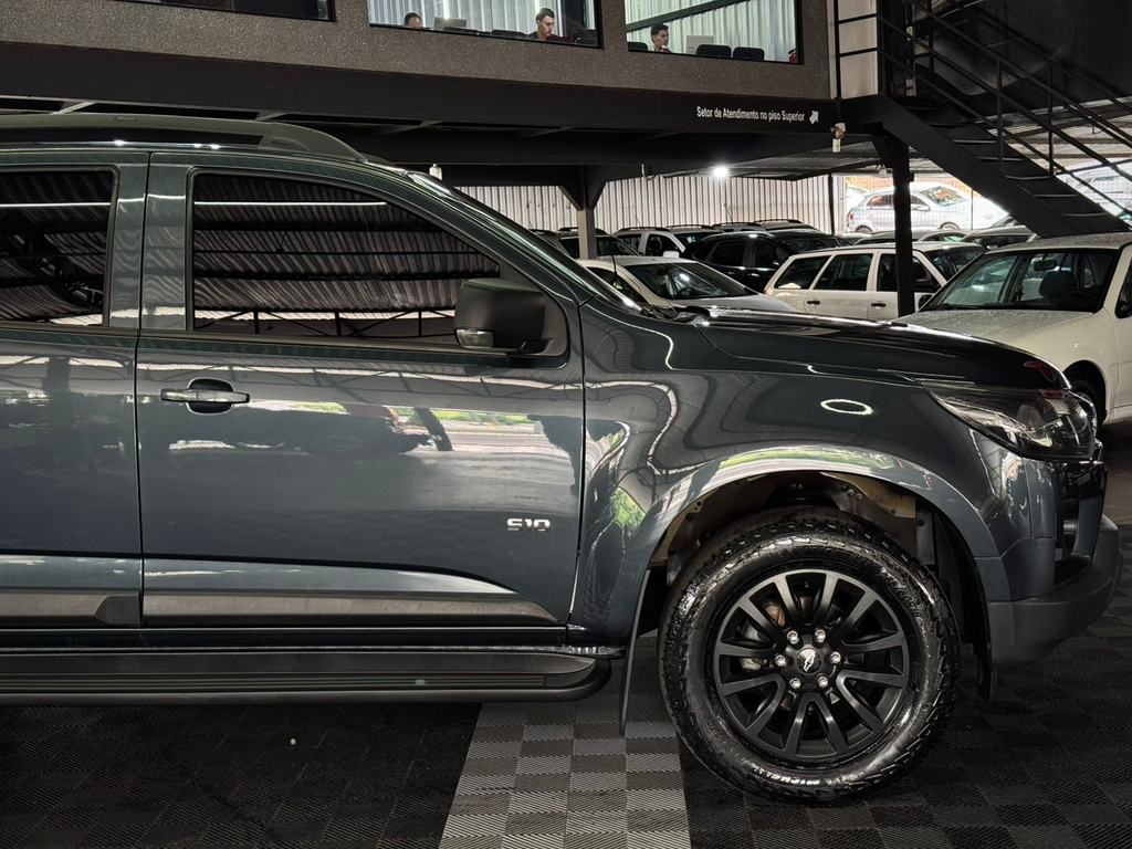 Chevrolet S10 Cabine Dupla Cinza