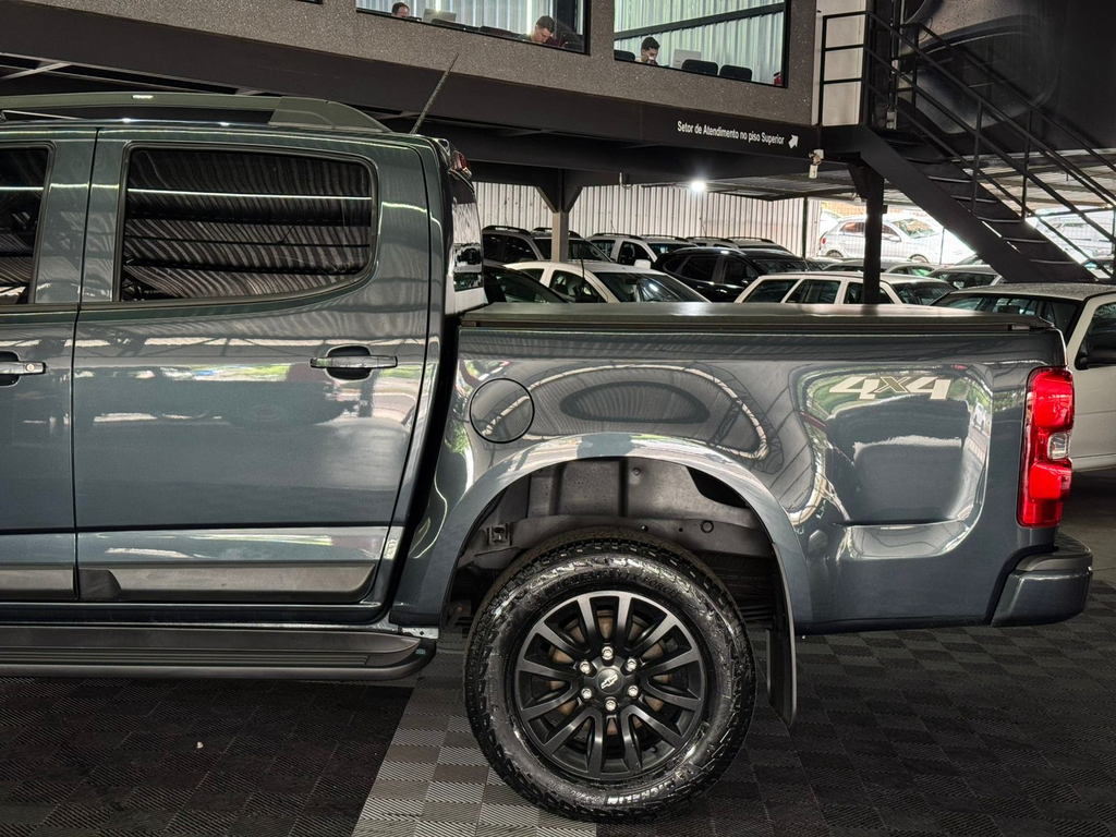 Chevrolet S10 Cabine Dupla Cinza