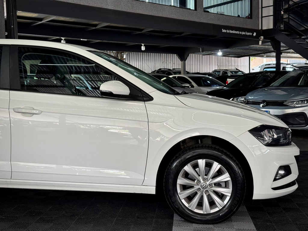 Volkswagen Virtus Branco