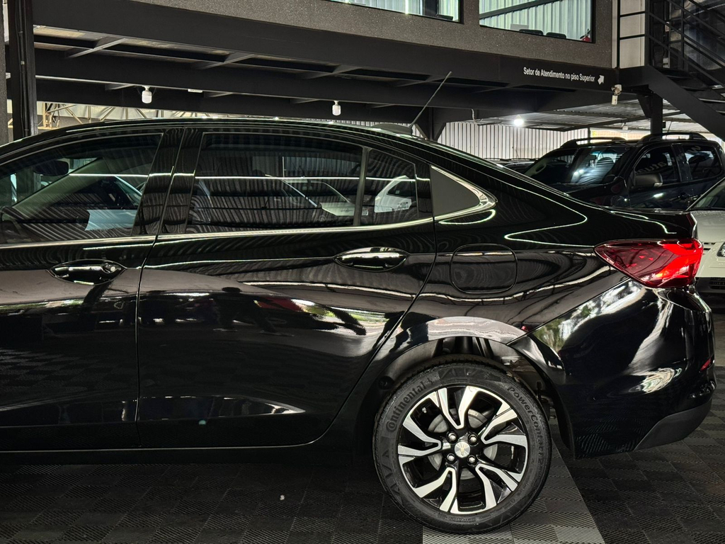 Chevrolet Onix Sedan Preto