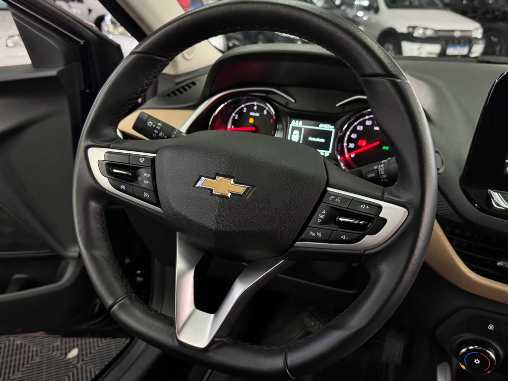 Chevrolet Onix Sedan Preto