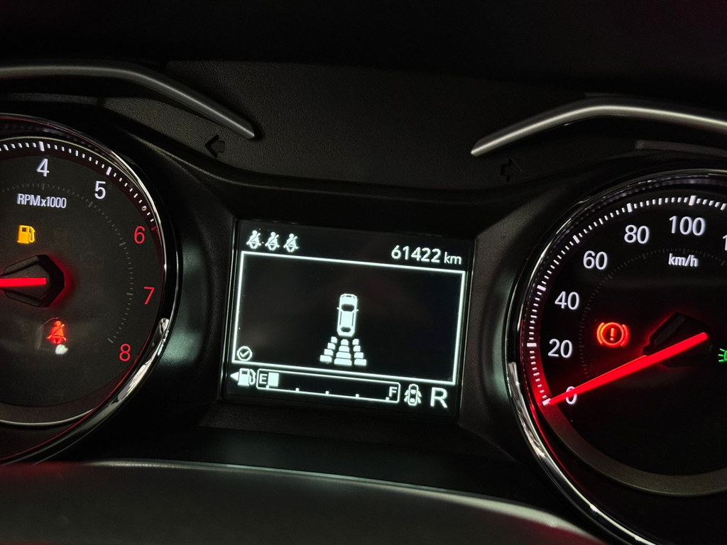 Chevrolet Onix Sedan Preto