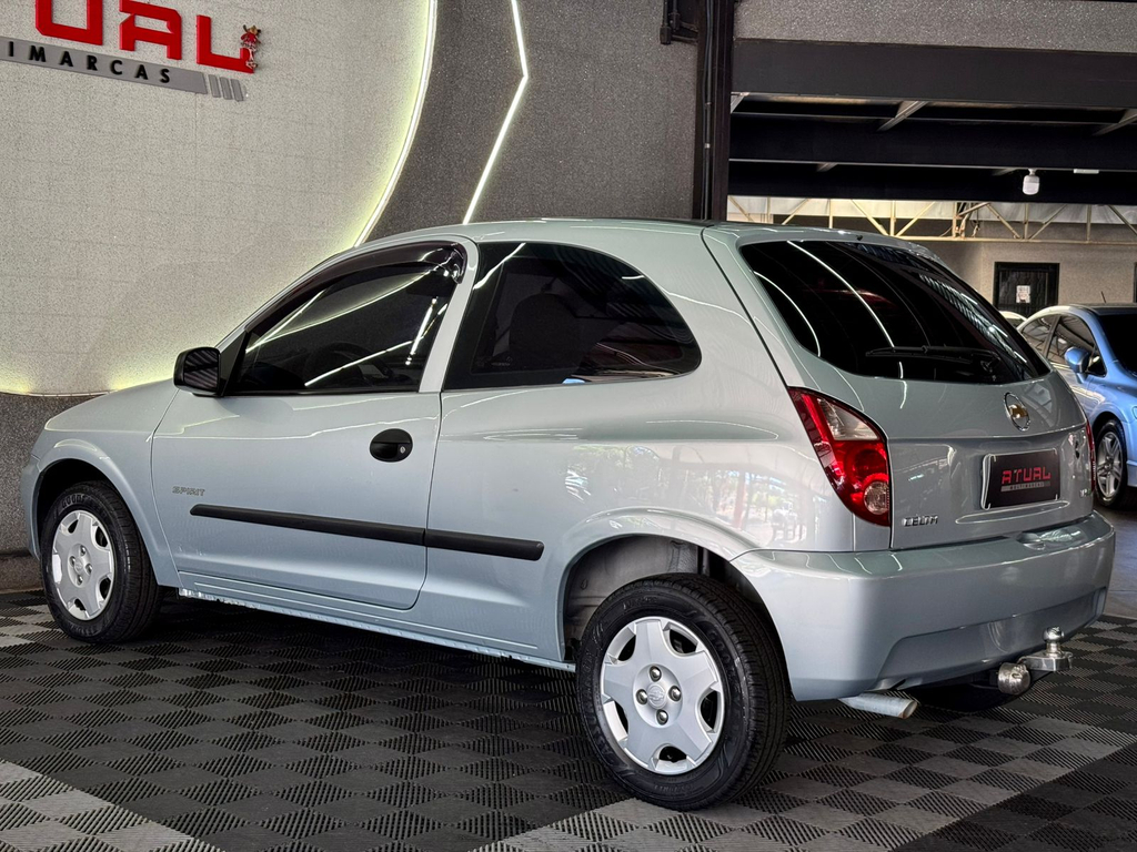 Chevrolet Celta Prata