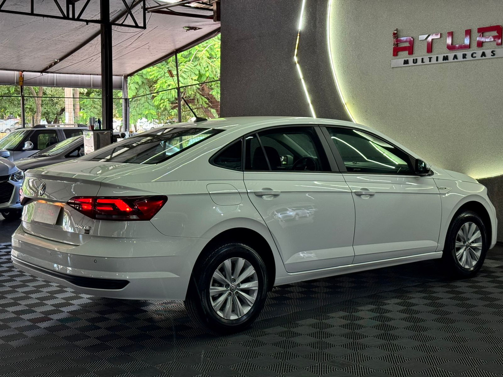 Volkswagen Virtus Branco