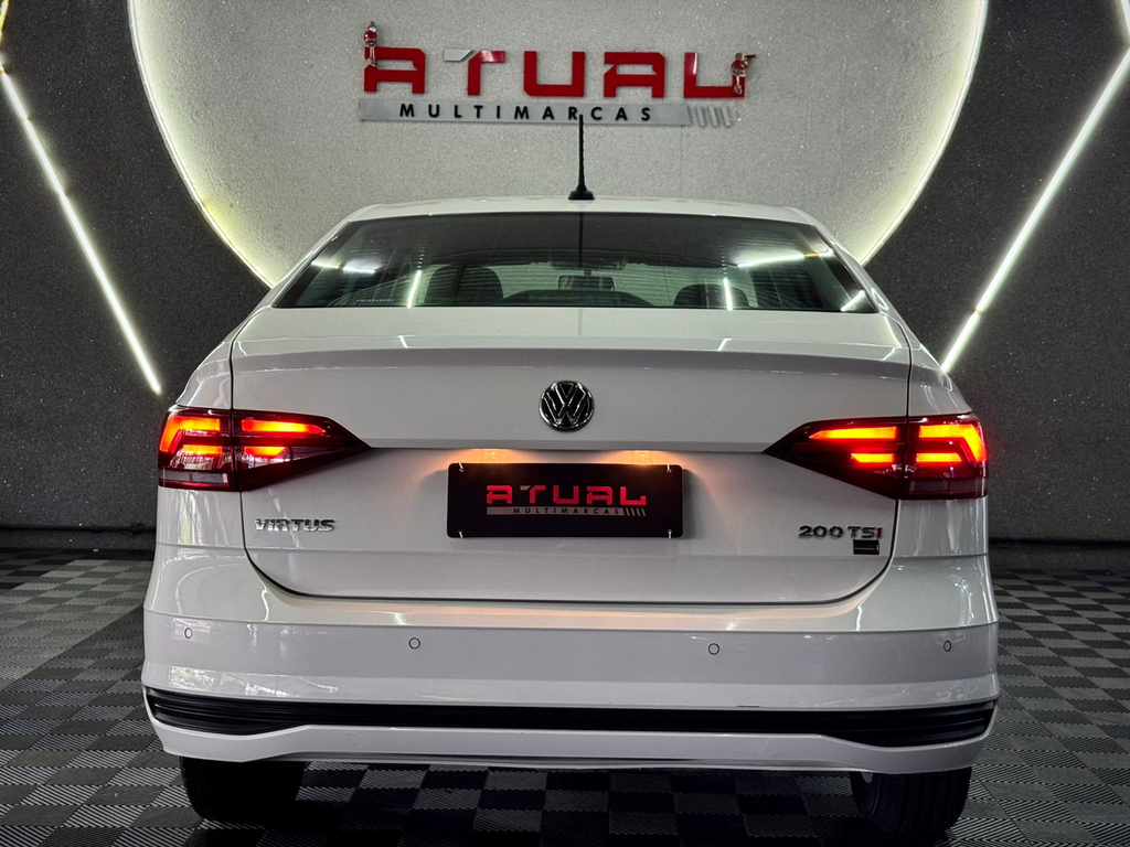 Volkswagen Virtus Branco