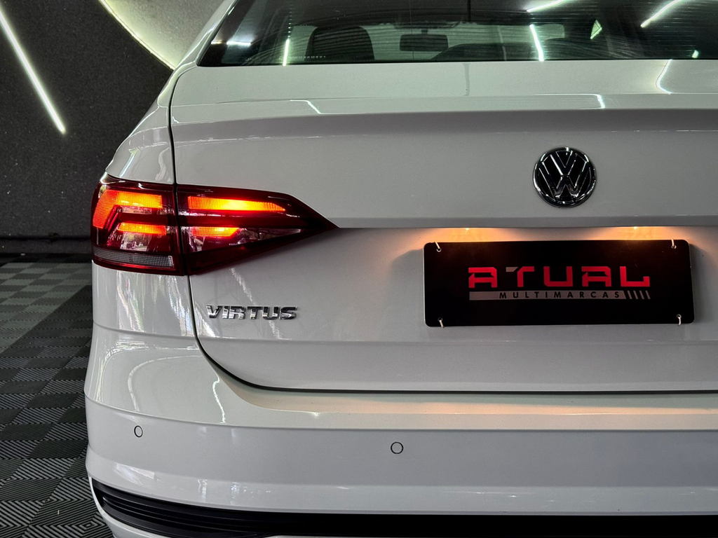 Volkswagen Virtus Branco