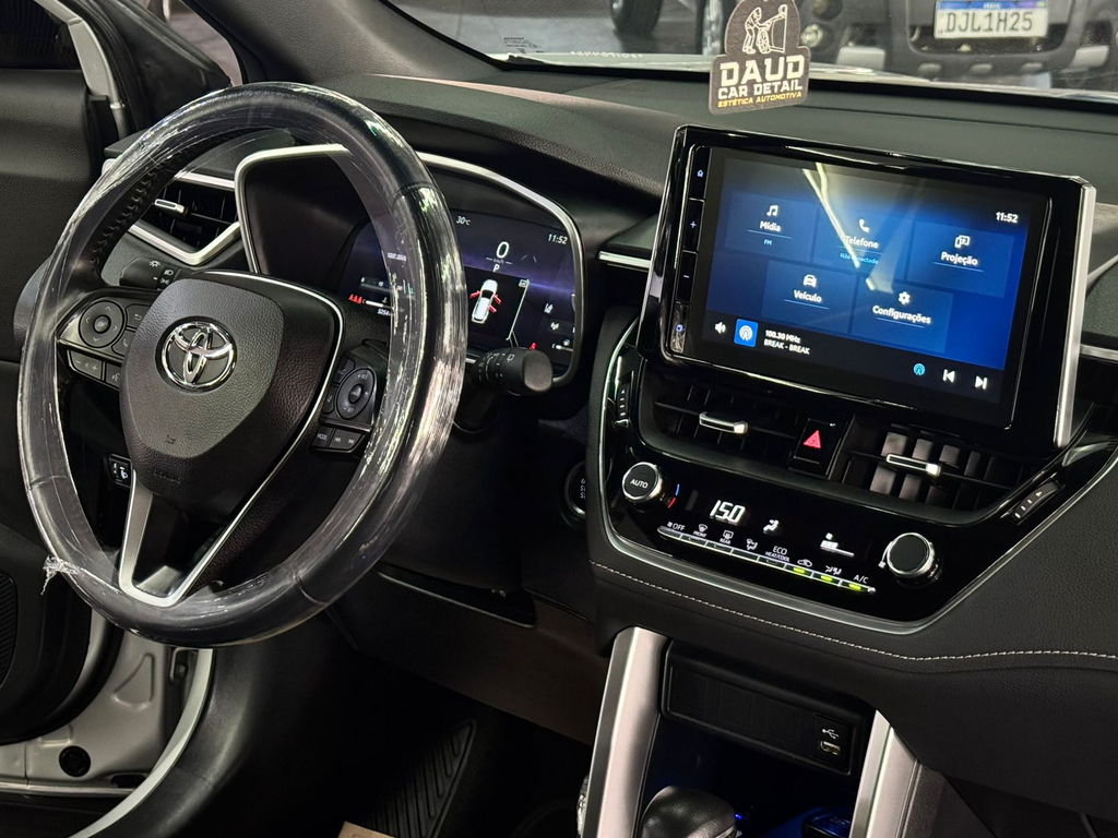 Toyota Corolla Cross Prata