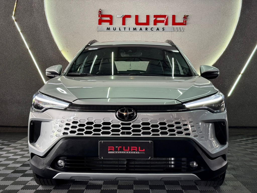 Toyota Corolla Cross Prata