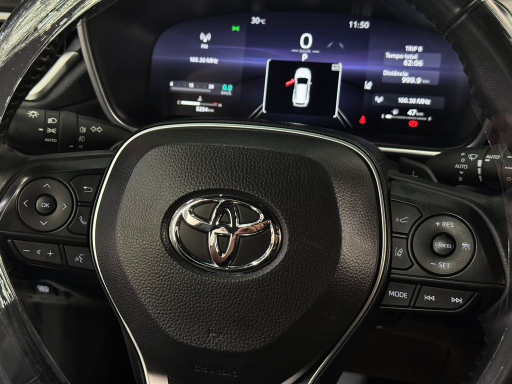 Toyota Corolla Cross Prata