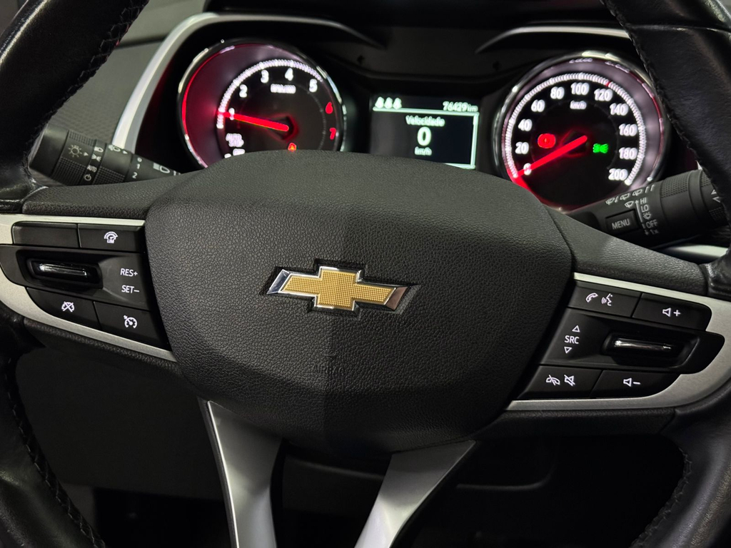 Chevrolet Tracker Cinza