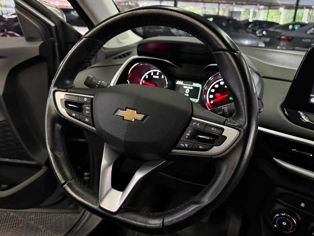 Chevrolet Tracker Cinza