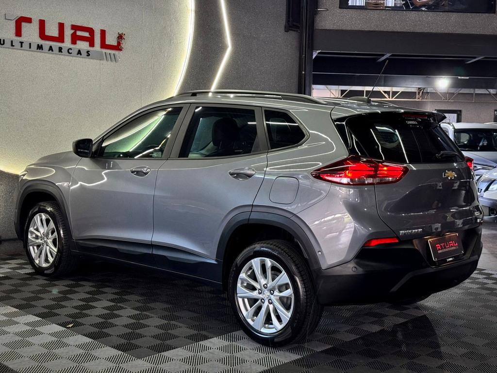 Chevrolet Tracker Cinza