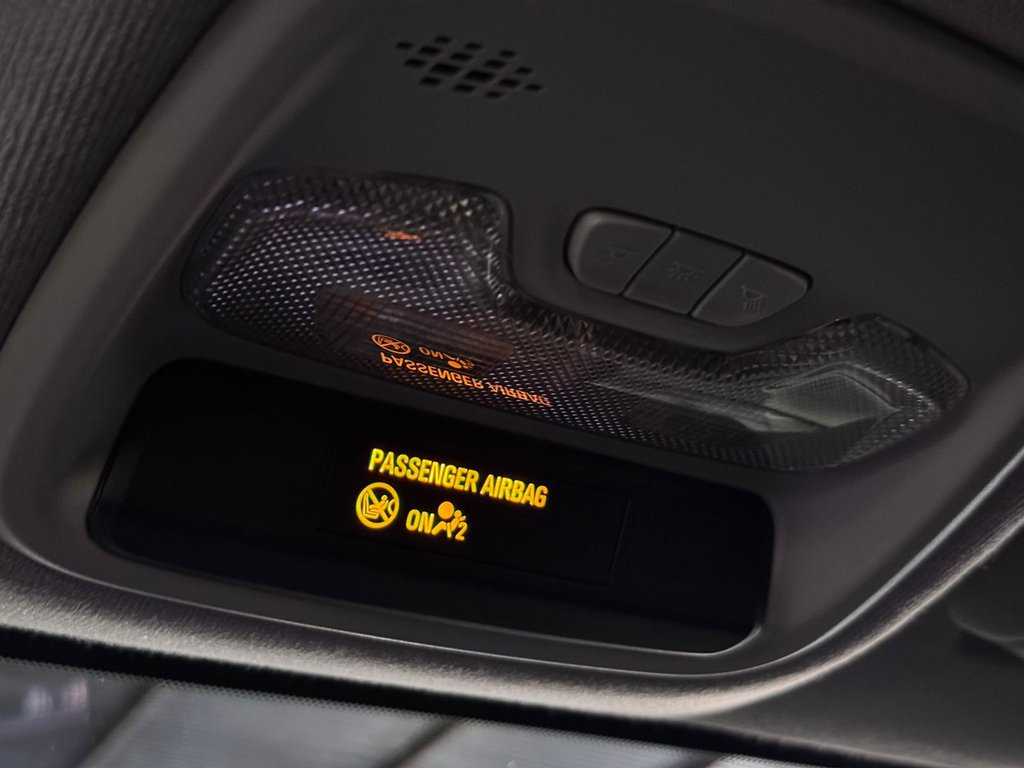 Chevrolet Tracker Cinza