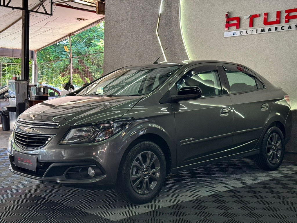 Chevrolet Prisma Cinza