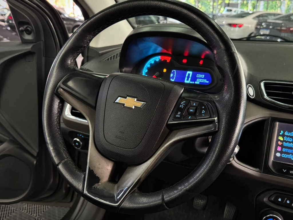Chevrolet Prisma Cinza