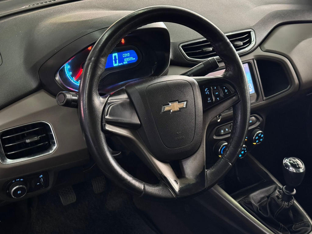 Chevrolet Prisma Cinza