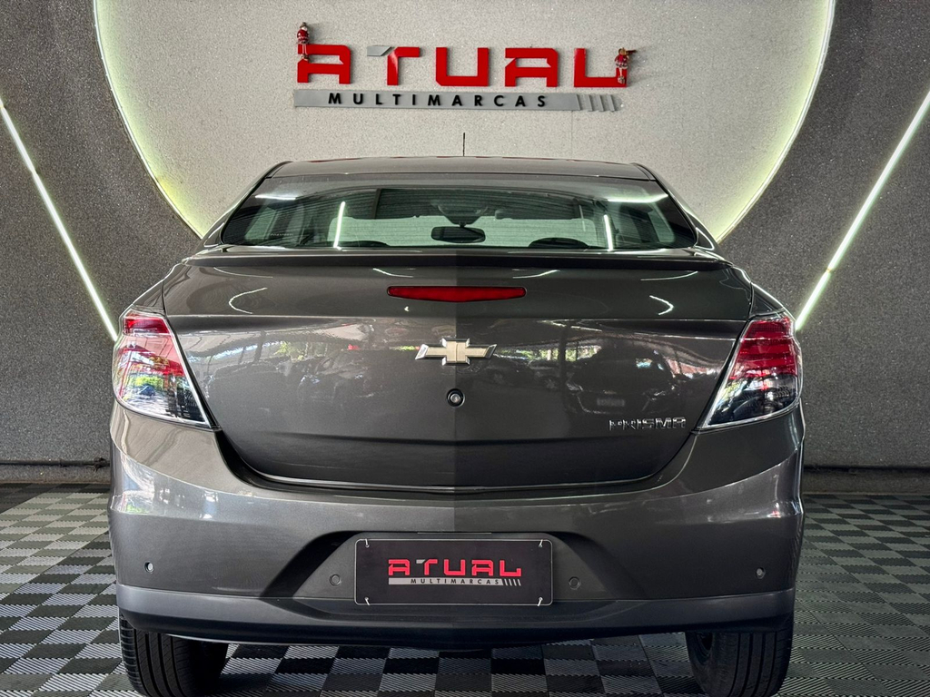 Chevrolet Prisma Cinza