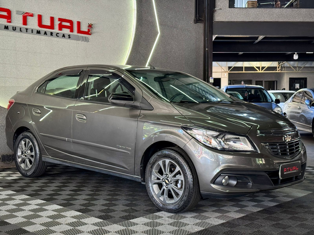 Chevrolet Prisma Cinza