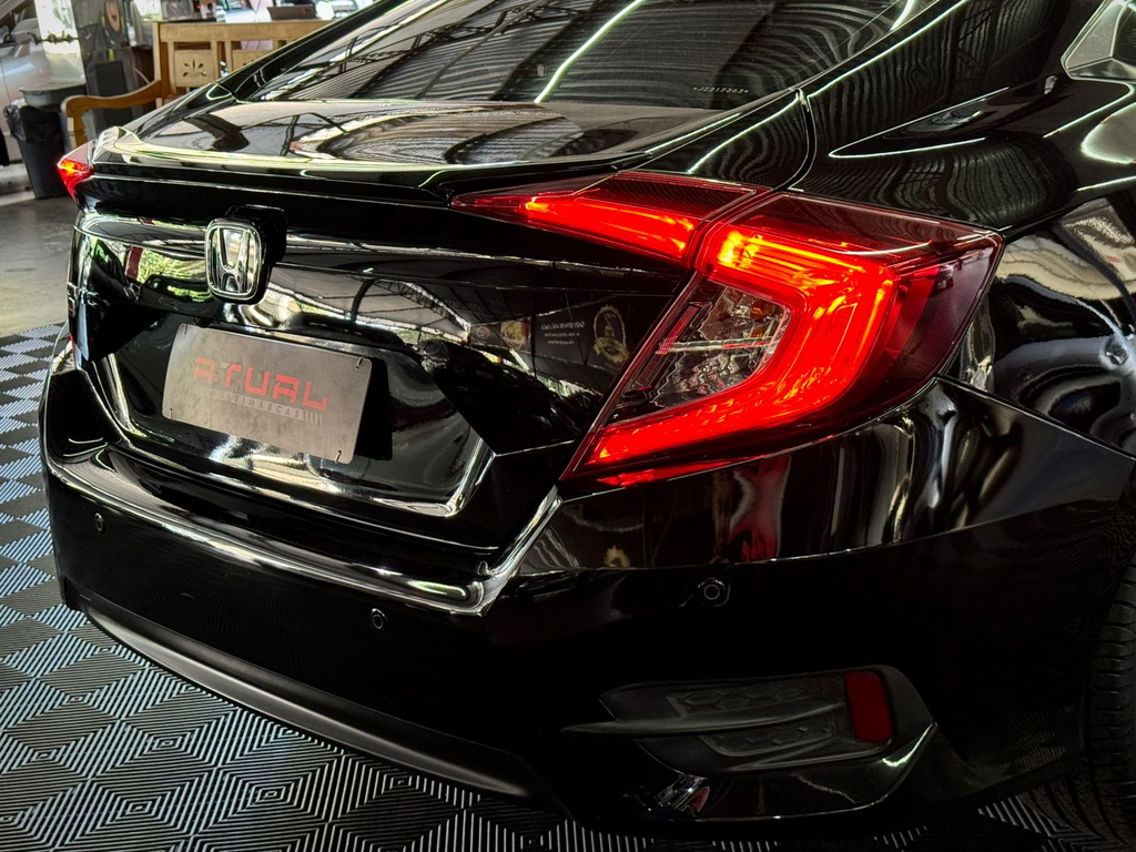 Honda Civic Preto