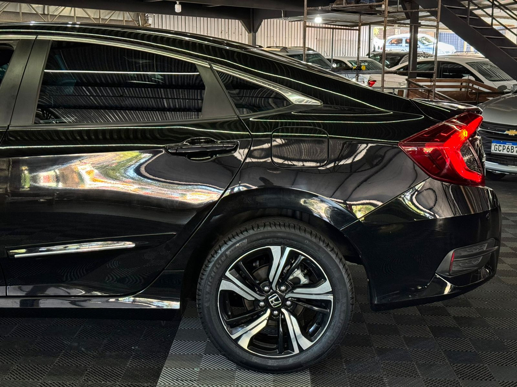 Honda Civic Preto