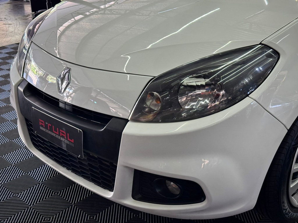 Renault Sandero Branco