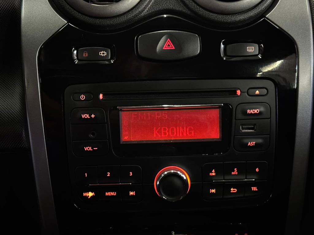 Renault Sandero Branco