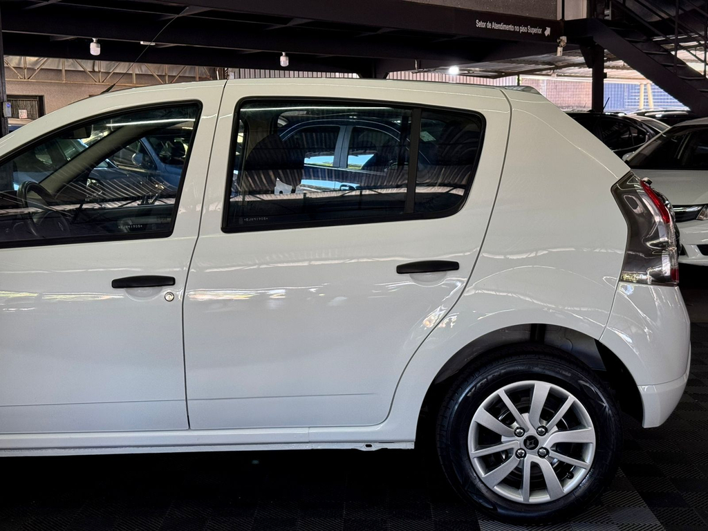 Renault Sandero Branco