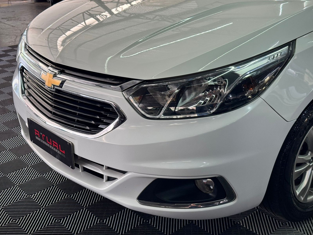 Chevrolet Cobalt Branco