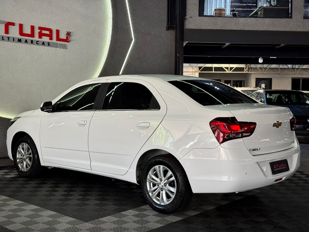 Chevrolet Cobalt Branco