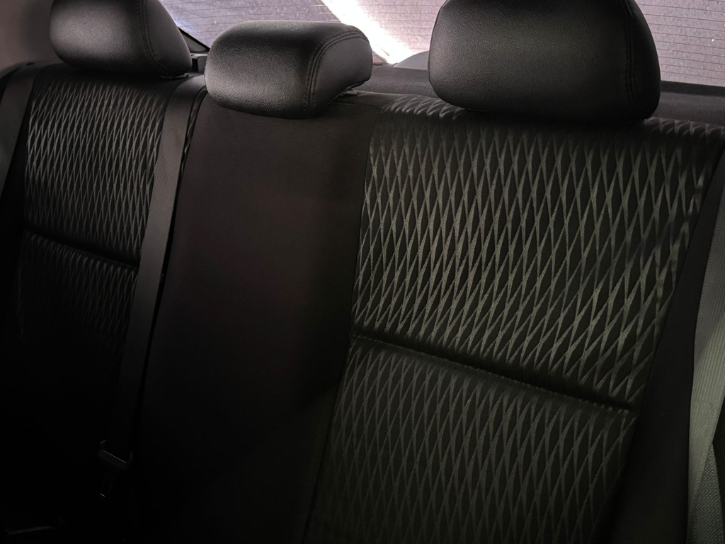 Toyota Etios Sedan Prata