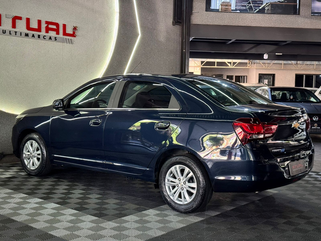 Chevrolet Cobalt Azul