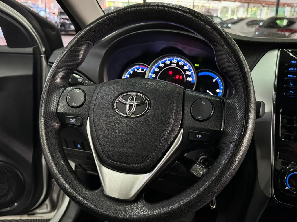 Toyota Yaris Prata