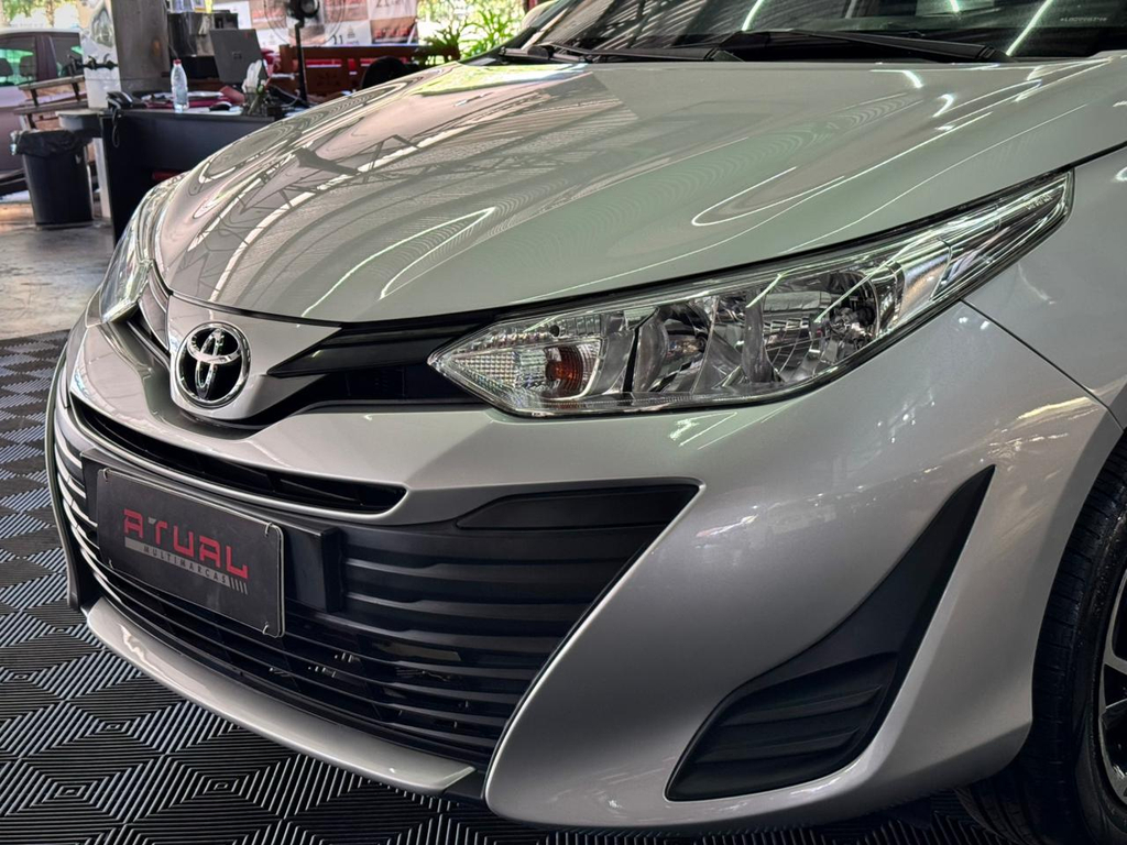 Toyota Yaris Prata