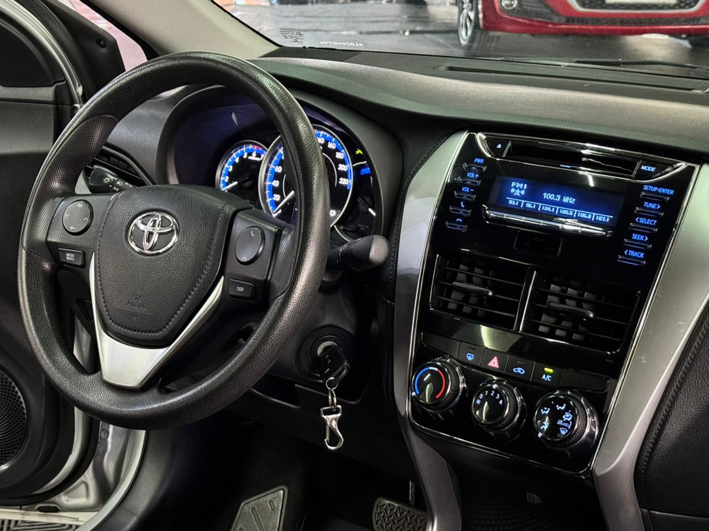 Toyota Yaris Prata