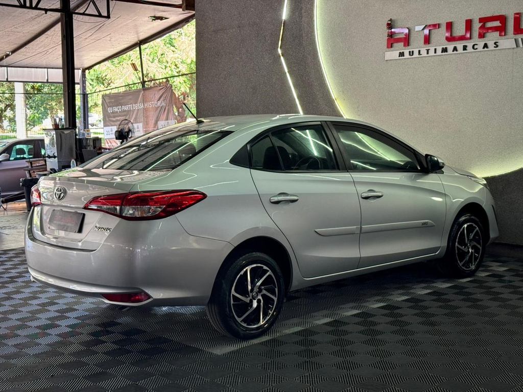 Toyota Yaris Prata