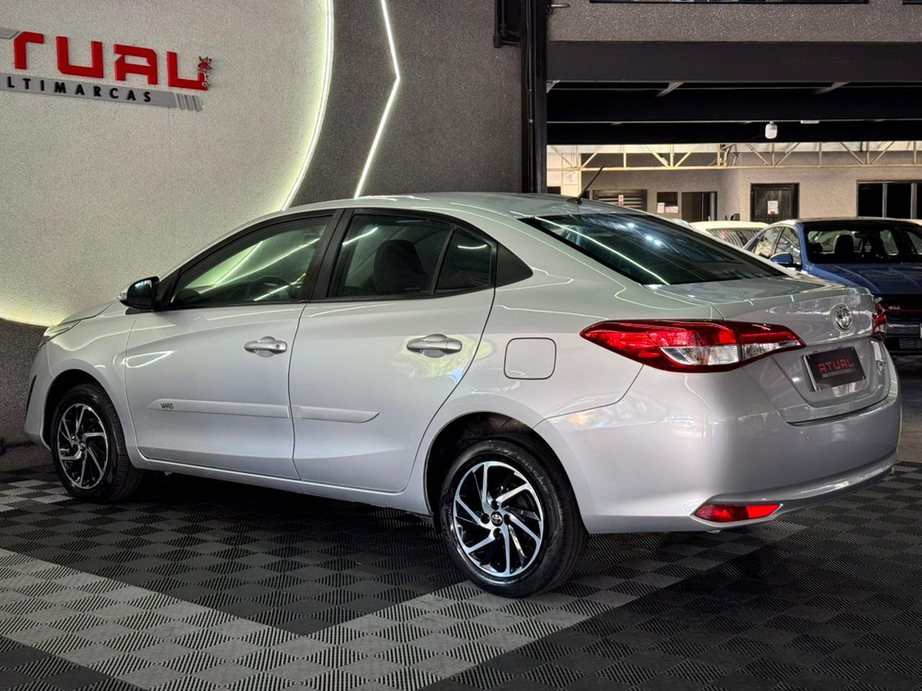 Toyota Yaris Prata