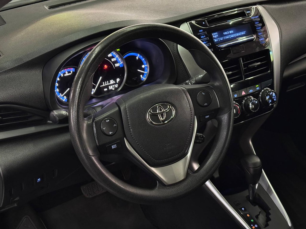 Toyota Yaris Prata