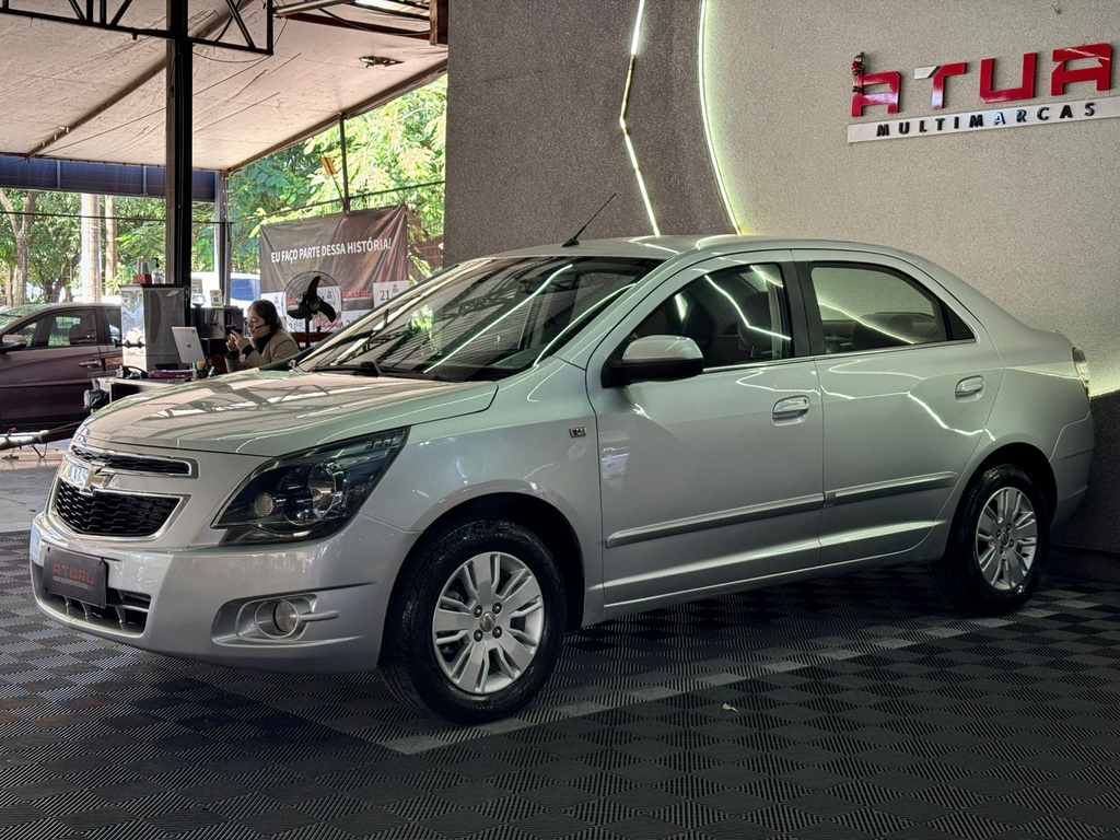 Chevrolet Cobalt Prata