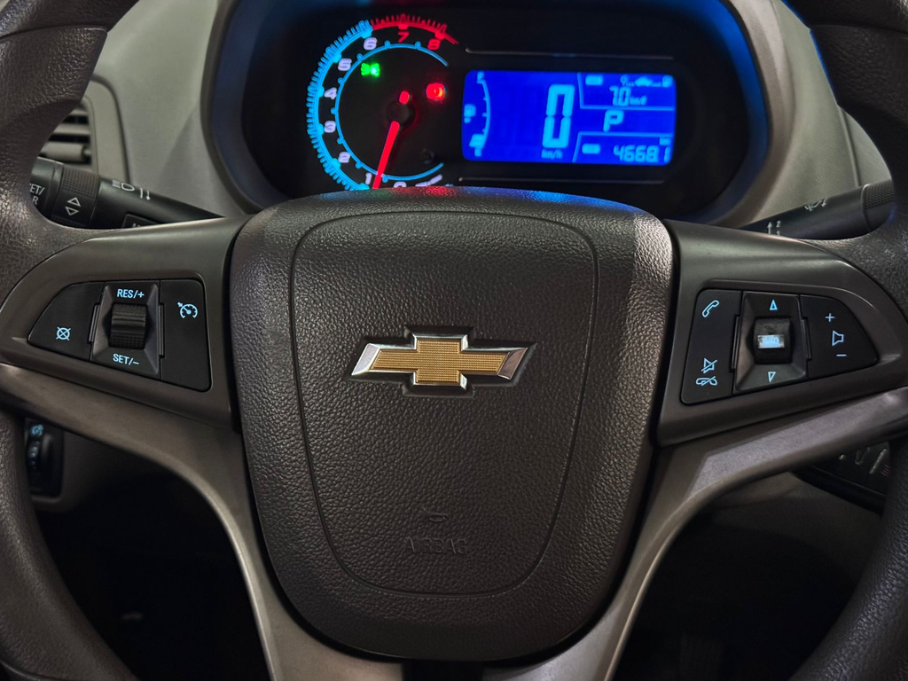 Chevrolet Cobalt Prata