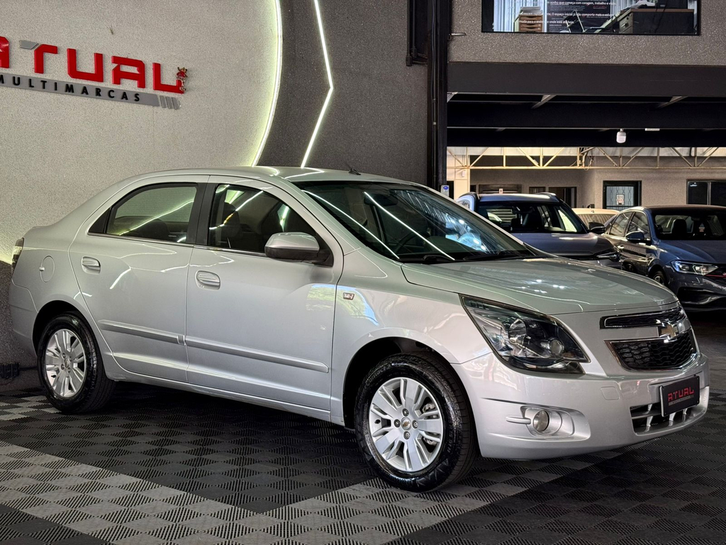Chevrolet Cobalt Prata